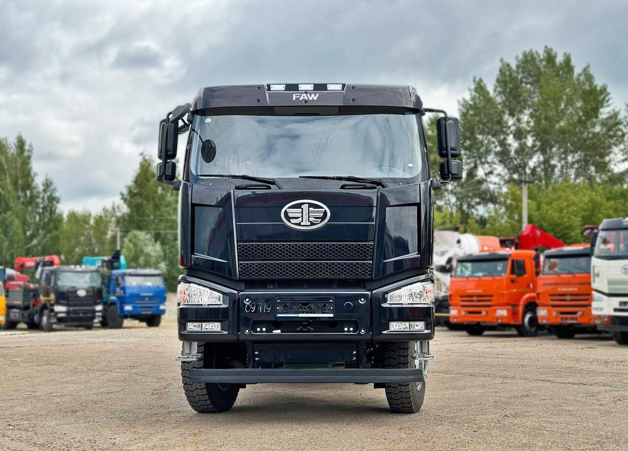 FAW J6P - Грузовик бортовой/ Платформа, Автоманипулятор: фото 2 FAW J6P - Грузовик бортовой/ Платформа, Автоманипулятор: фото 2