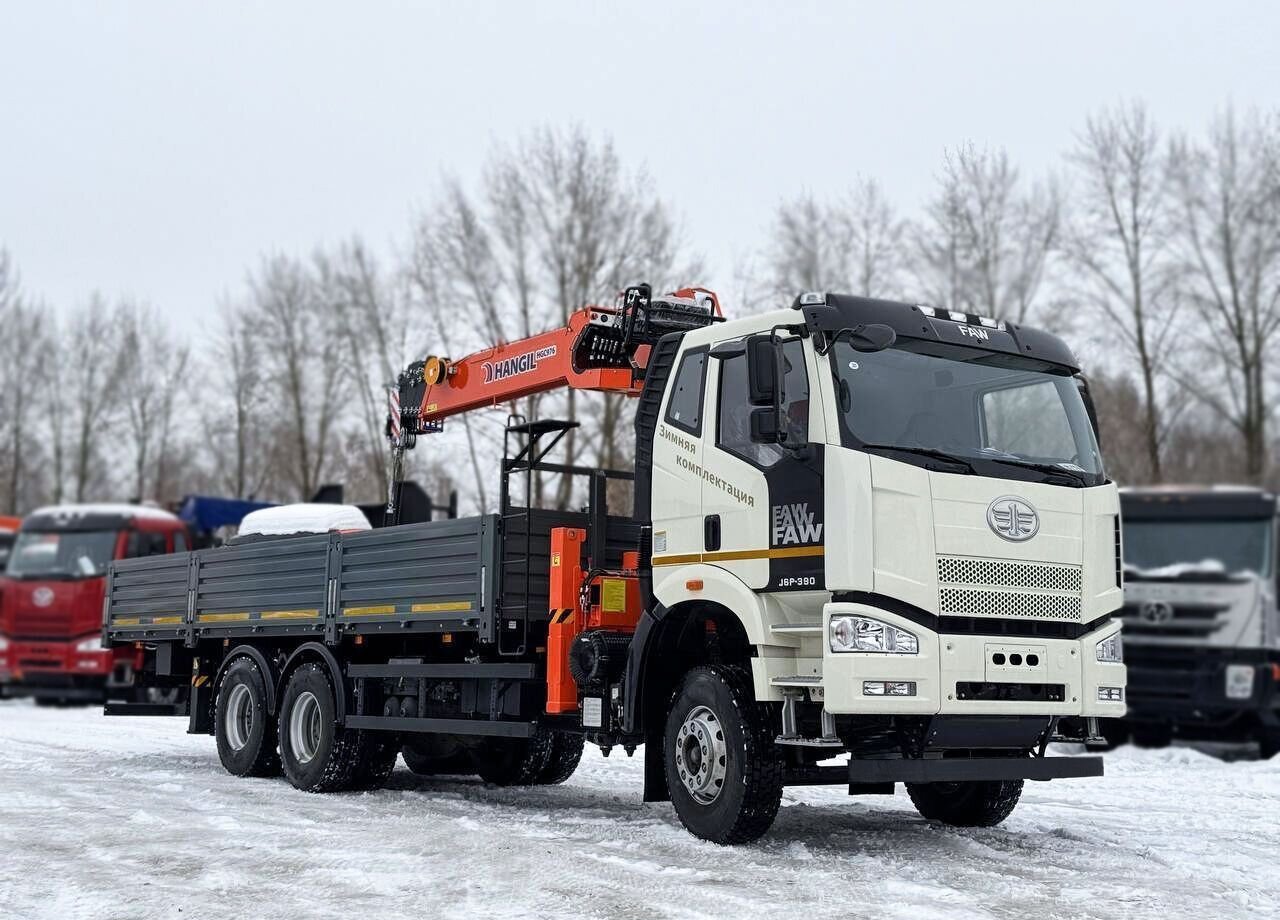 FAW J6P - Грузовик бортовой/ Платформа, Автоманипулятор: фото 1 FAW J6P - Грузовик бортовой/ Платформа, Автоманипулятор: фото 1