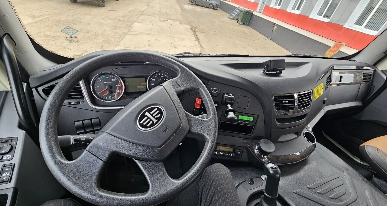 Новый Грузовик бортовой/ Платформа, Автоманипулятор FAW J6P: фото 6