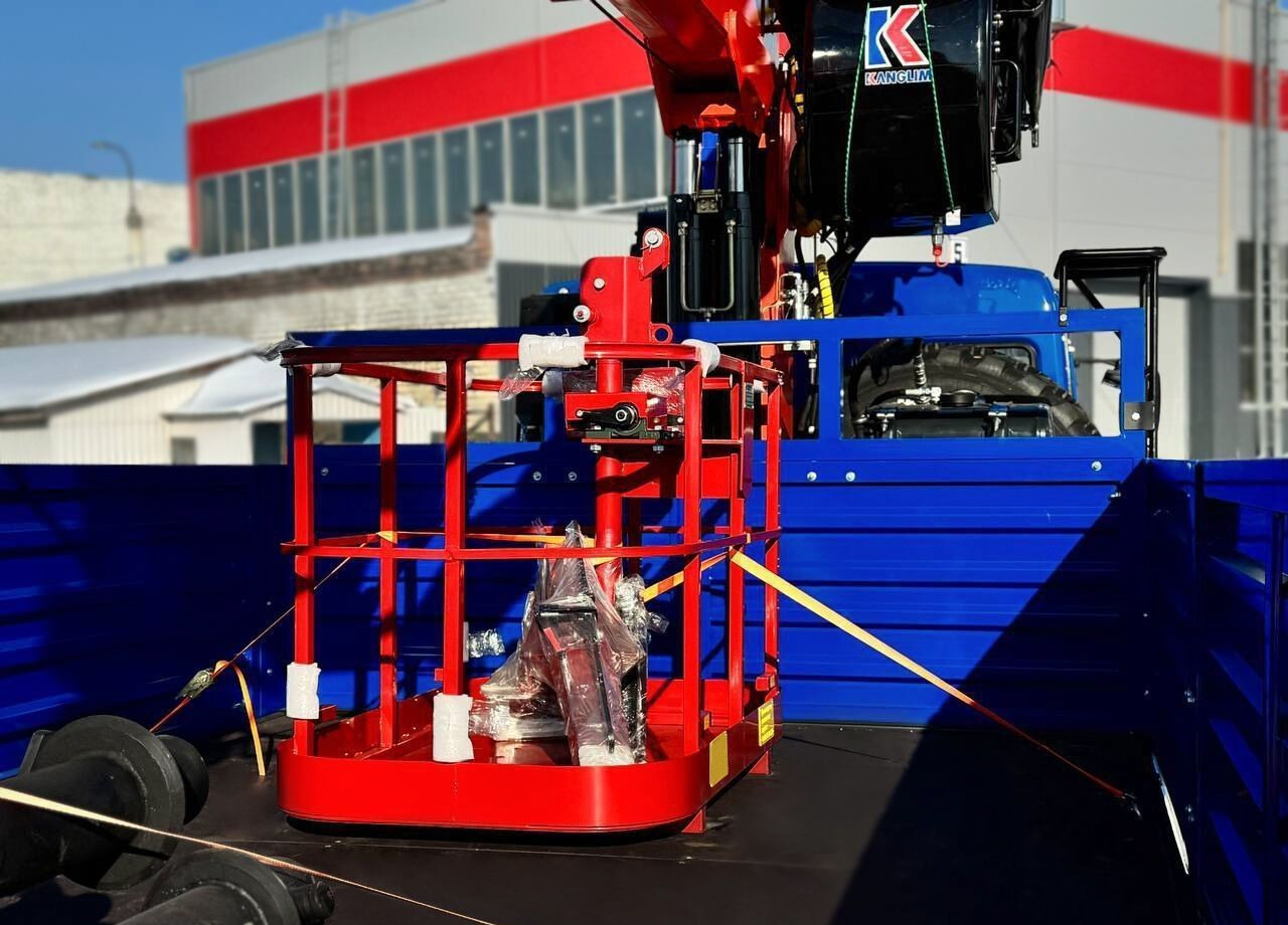 Новый Грузовик бортовой/ Платформа, Автоманипулятор КАМАЗ 43118-50: фото 12