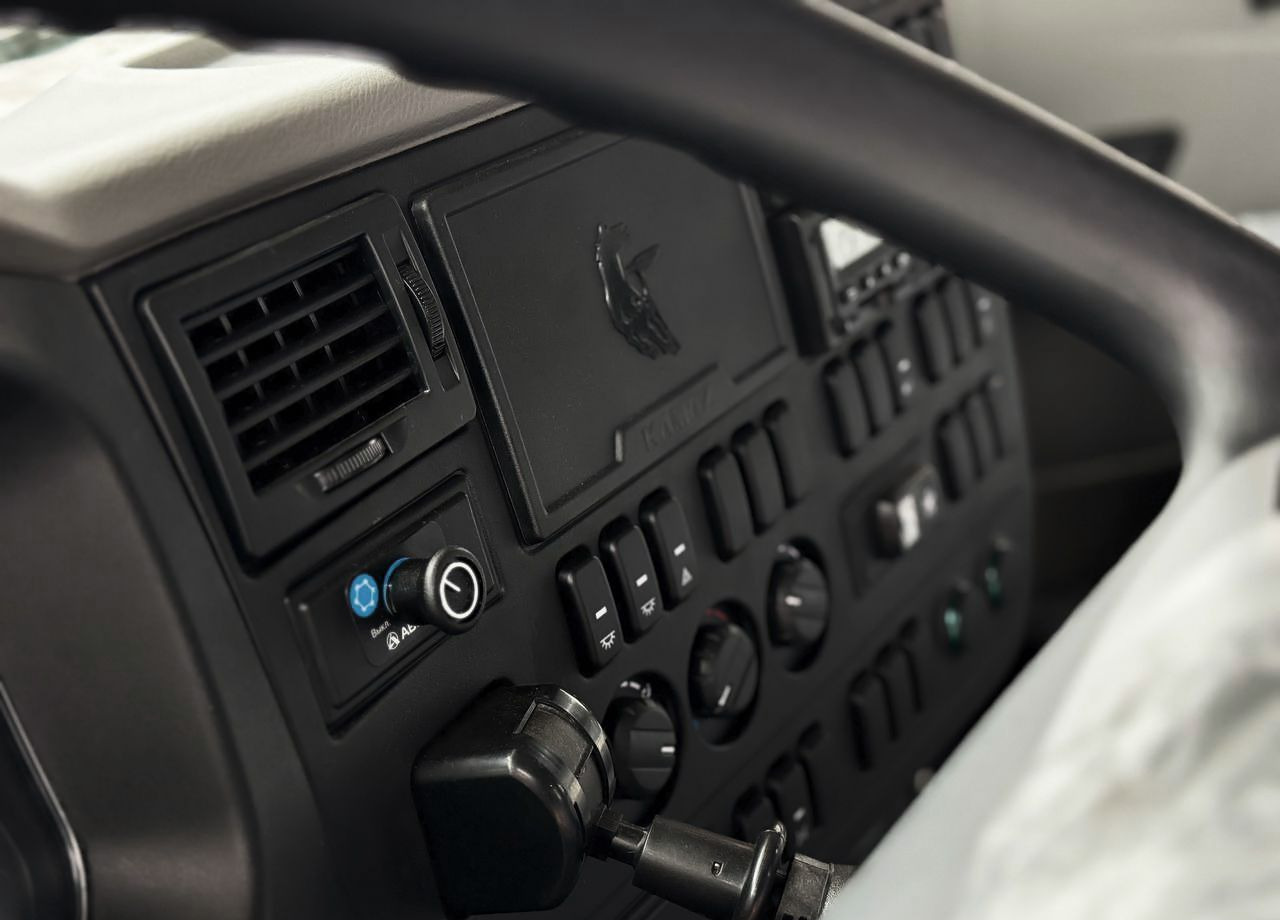 Новый Грузовик бортовой/ Платформа, Автоманипулятор КАМАЗ 65115: фото 15 Новый Грузовик бортовой/ Платформа, Автоманипулятор КАМАЗ 65115: фото 15