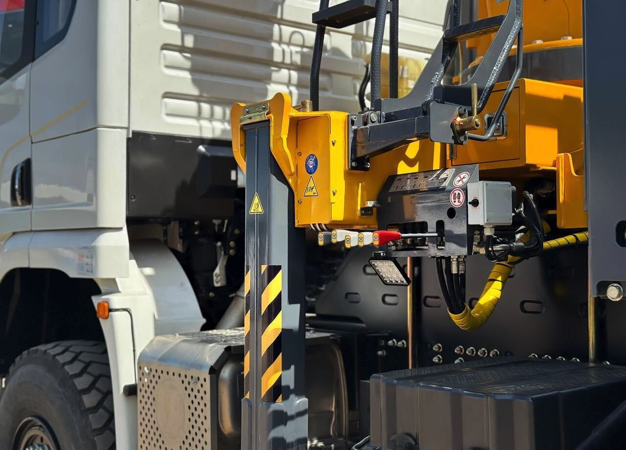 Новый Грузовик бортовой/ Платформа, Автоманипулятор Shacman X3000: фото 14 Новый Грузовик бортовой/ Платформа, Автоманипулятор Shacman X3000: фото 14