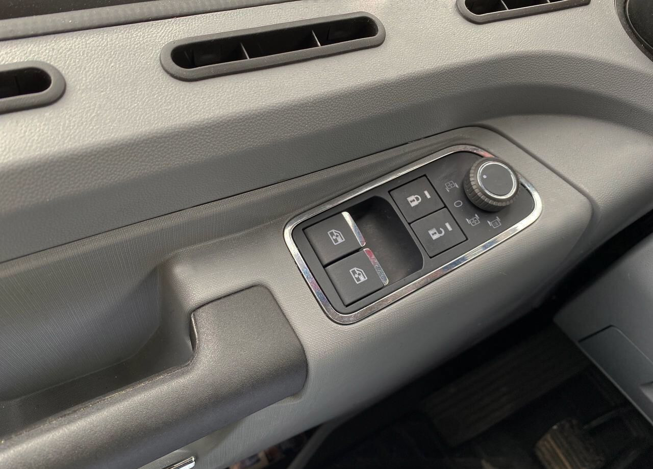 Новый Грузовик бортовой/ Платформа, Автоманипулятор Shacman X3000: фото 6 Новый Грузовик бортовой/ Платформа, Автоманипулятор Shacman X3000: фото 6