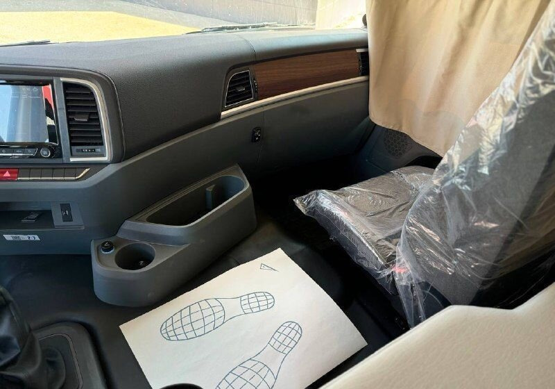 Новый Грузовик бортовой/ Платформа, Автоманипулятор Shacman X3000: фото 8