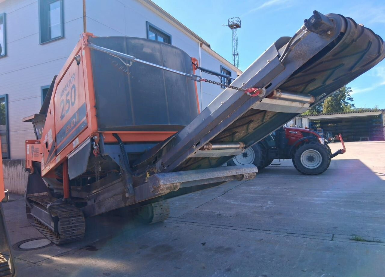 Arjes 250 - Шредер промышленный: фото 1 Arjes 250 - Шредер промышленный: фото 1