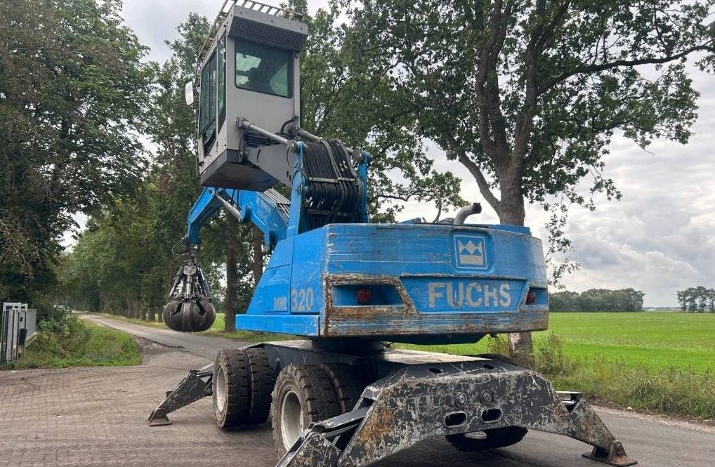 FUCHS MHL 320 - Экскаватор-перегружатель: фото 2 FUCHS MHL 320 - Экскаватор-перегружатель: фото 2