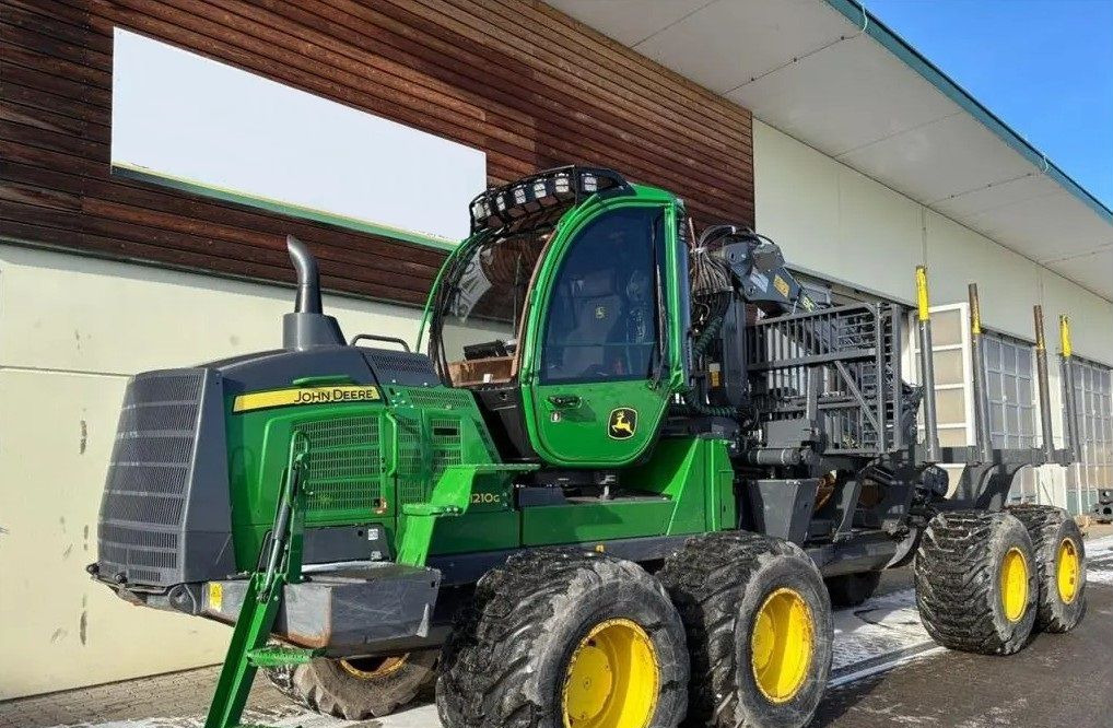 John Deere 1210E / 1210G - Форвардер: фото 3 John Deere 1210E / 1210G - Форвардер: фото 3
