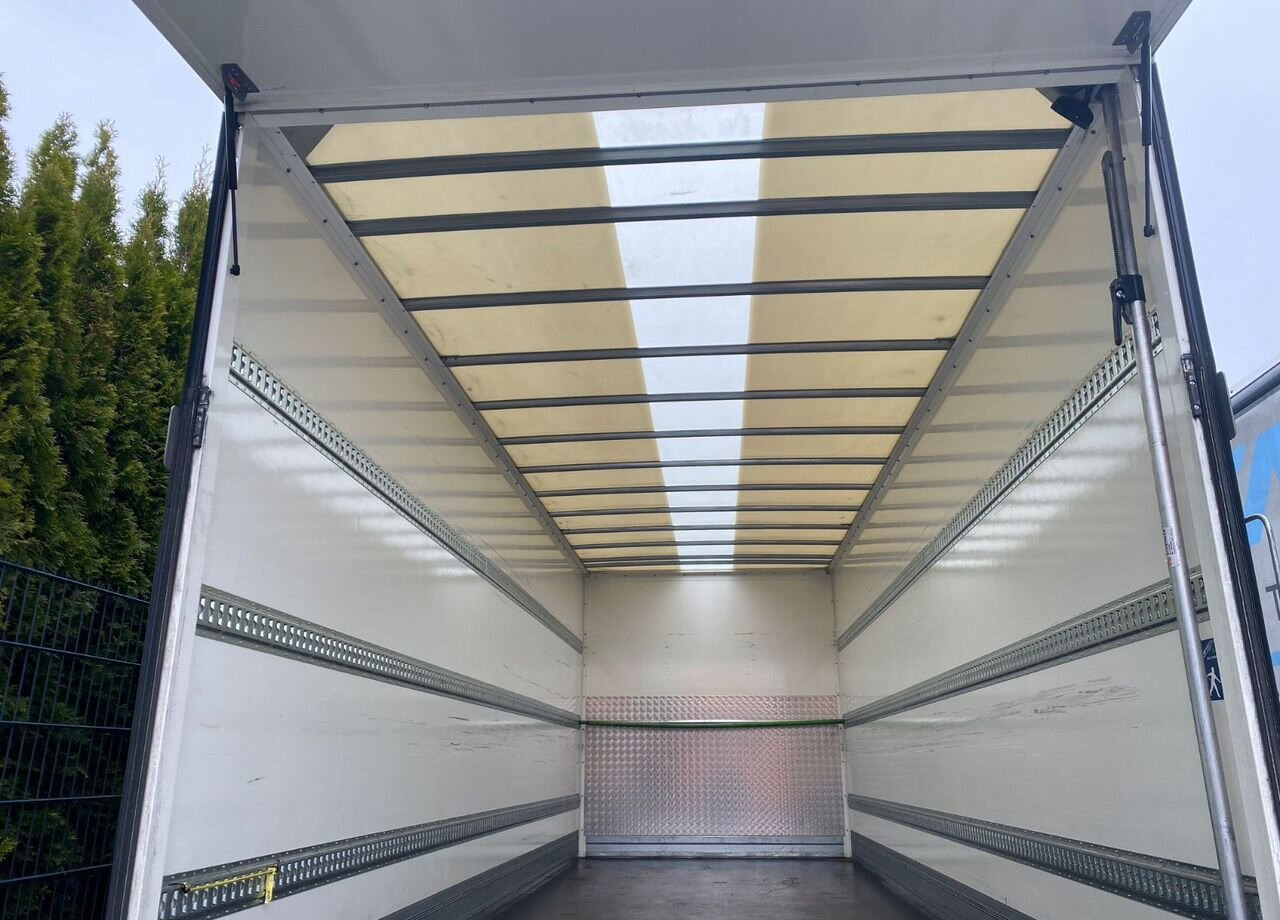 Грузовик с закрытым кузовом MAN TGL 12.250: фото 9 Грузовик с закрытым кузовом MAN TGL 12.250: фото 9