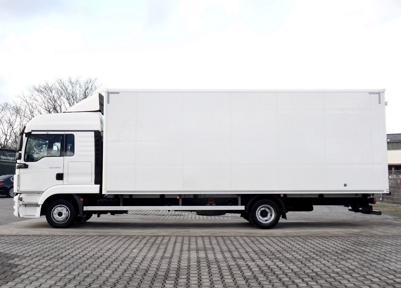 Грузовик с закрытым кузовом MAN TGL 8.220: фото 6