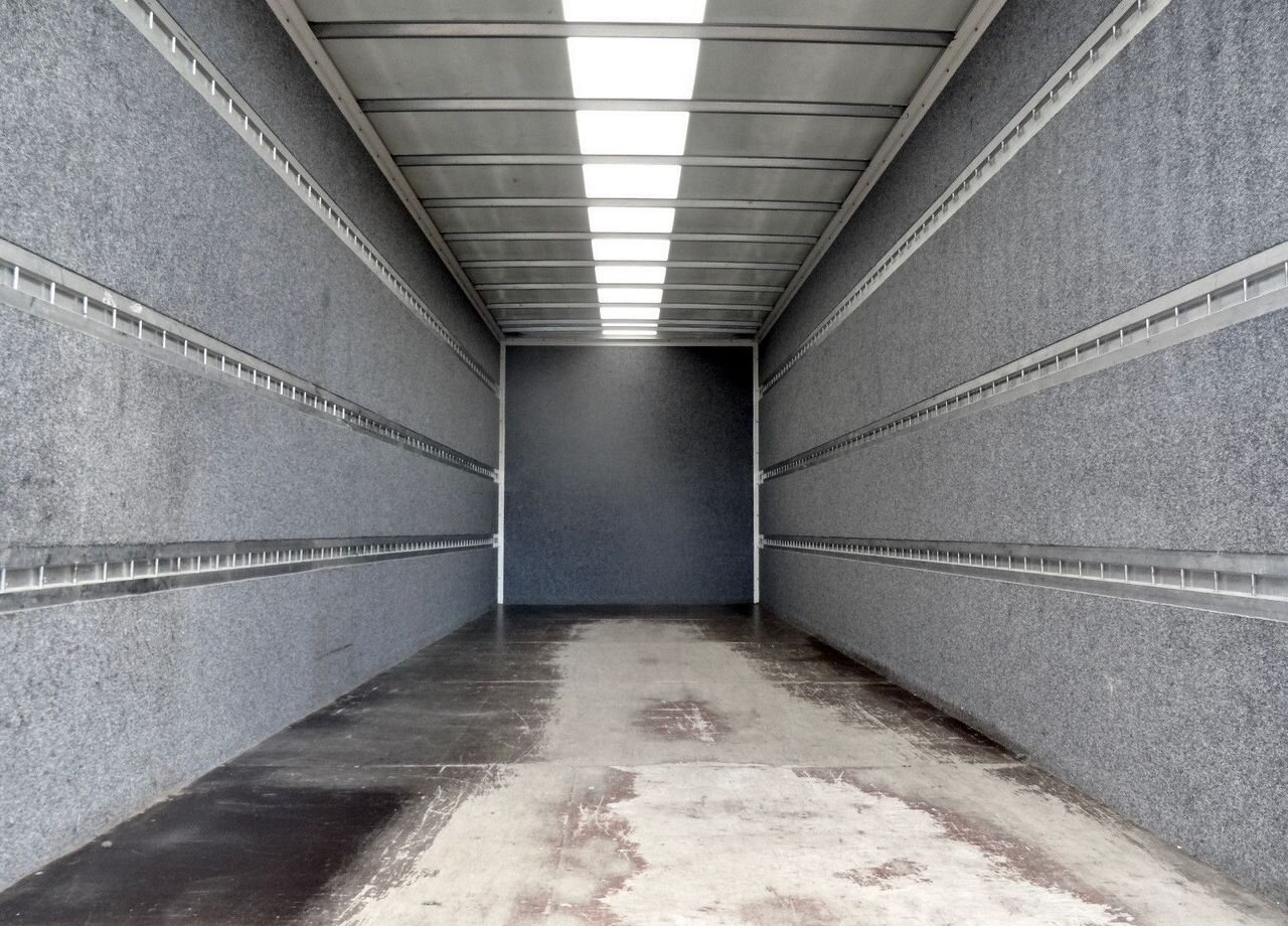 Грузовик с закрытым кузовом MAN TGL 8.220: фото 8