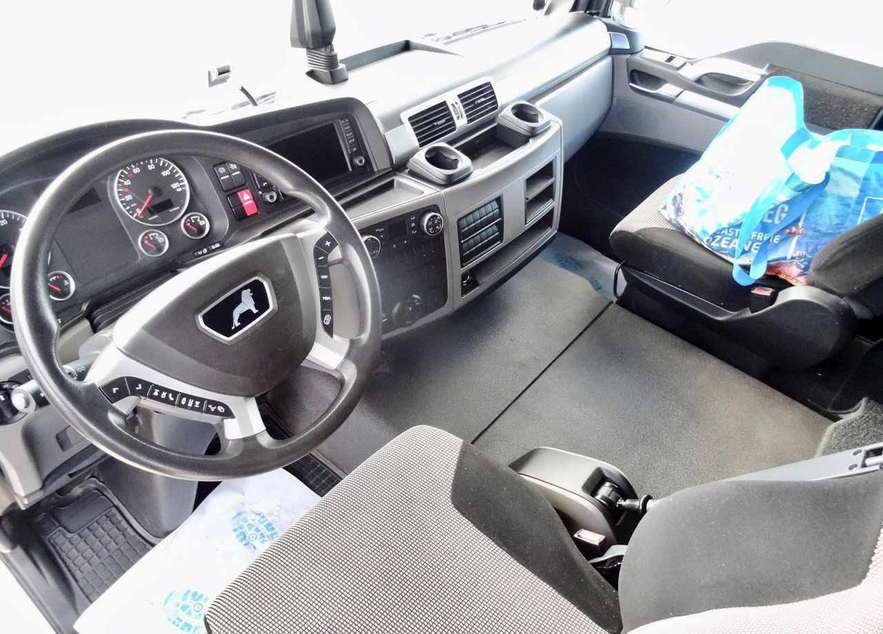 Грузовик с закрытым кузовом MAN TGL 8.220: фото 11