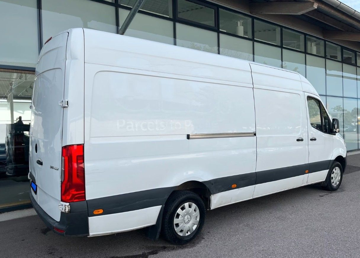 Mercedes-Benz Sprinter - Цельнометаллический фургон: фото 2 Mercedes-Benz Sprinter - Цельнометаллический фургон: фото 2