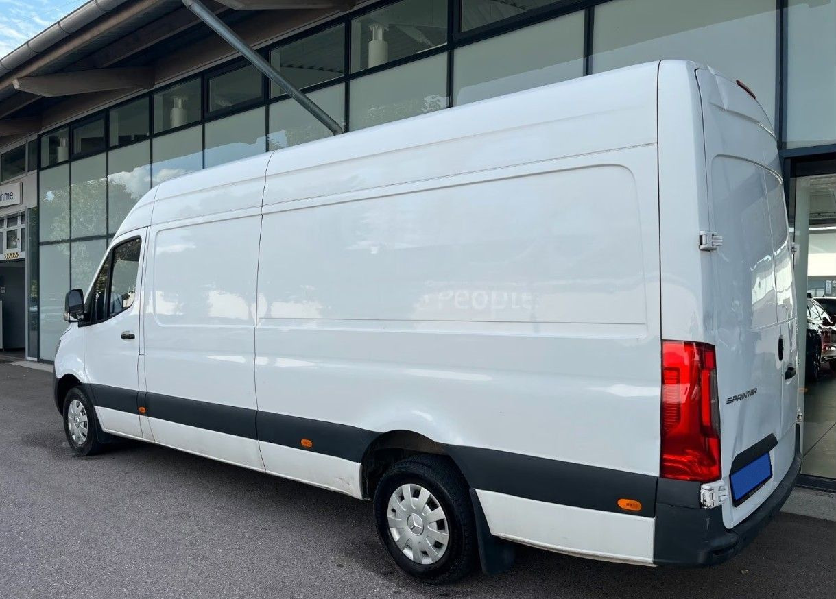 Mercedes-Benz Sprinter - Цельнометаллический фургон: фото 3 Mercedes-Benz Sprinter - Цельнометаллический фургон: фото 3
