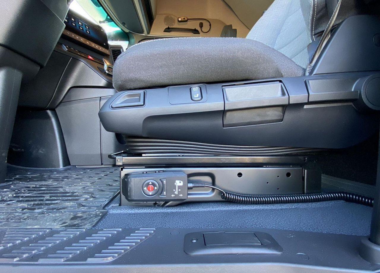 Новый Тягач Mercedes-Benz Actros: фото 14