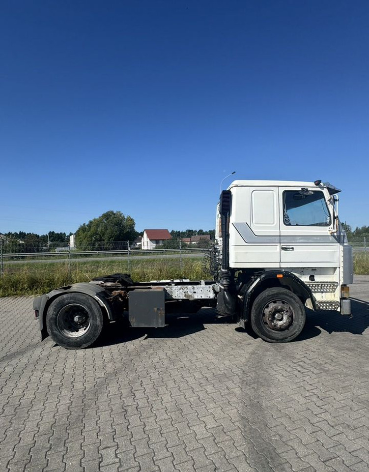 Тягач Scania 112M: фото 12