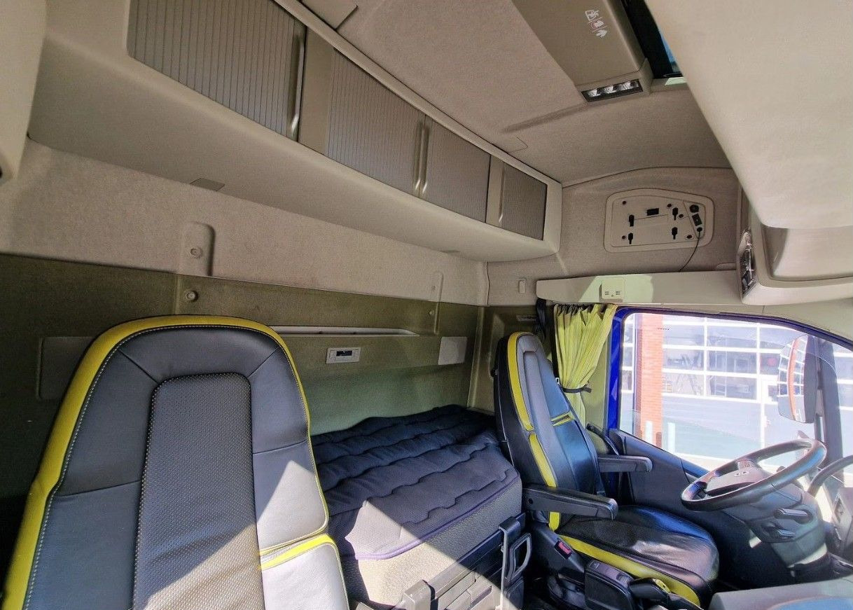 Тягач Volvo FH: фото 18