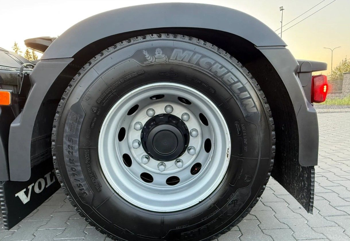Тягач Volvo FH: фото 34