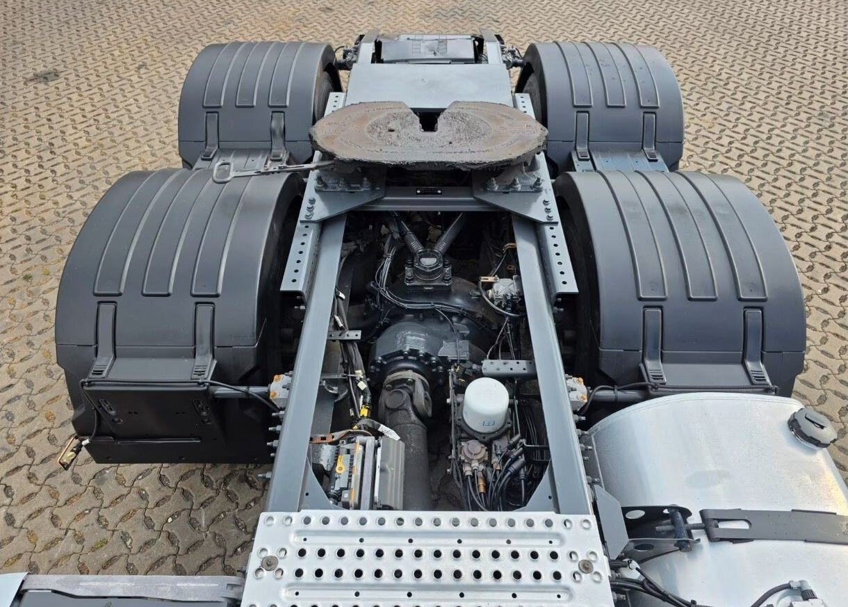 Тягач Volvo FH: фото 9