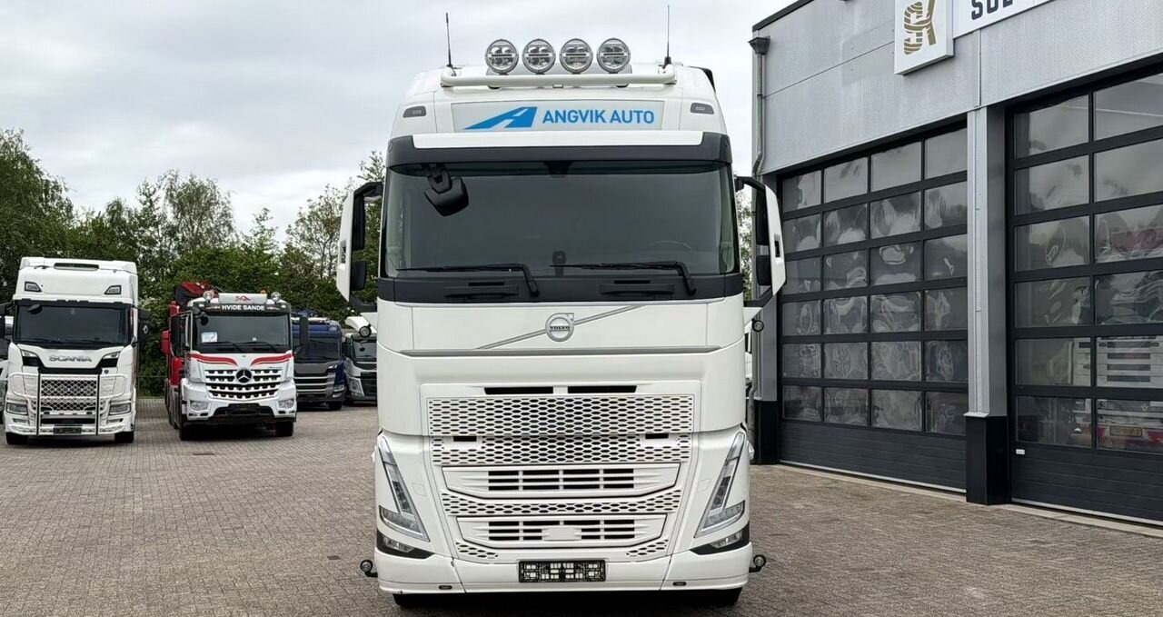 Volvo FH - Тягач: фото 2 Volvo FH - Тягач: фото 2
