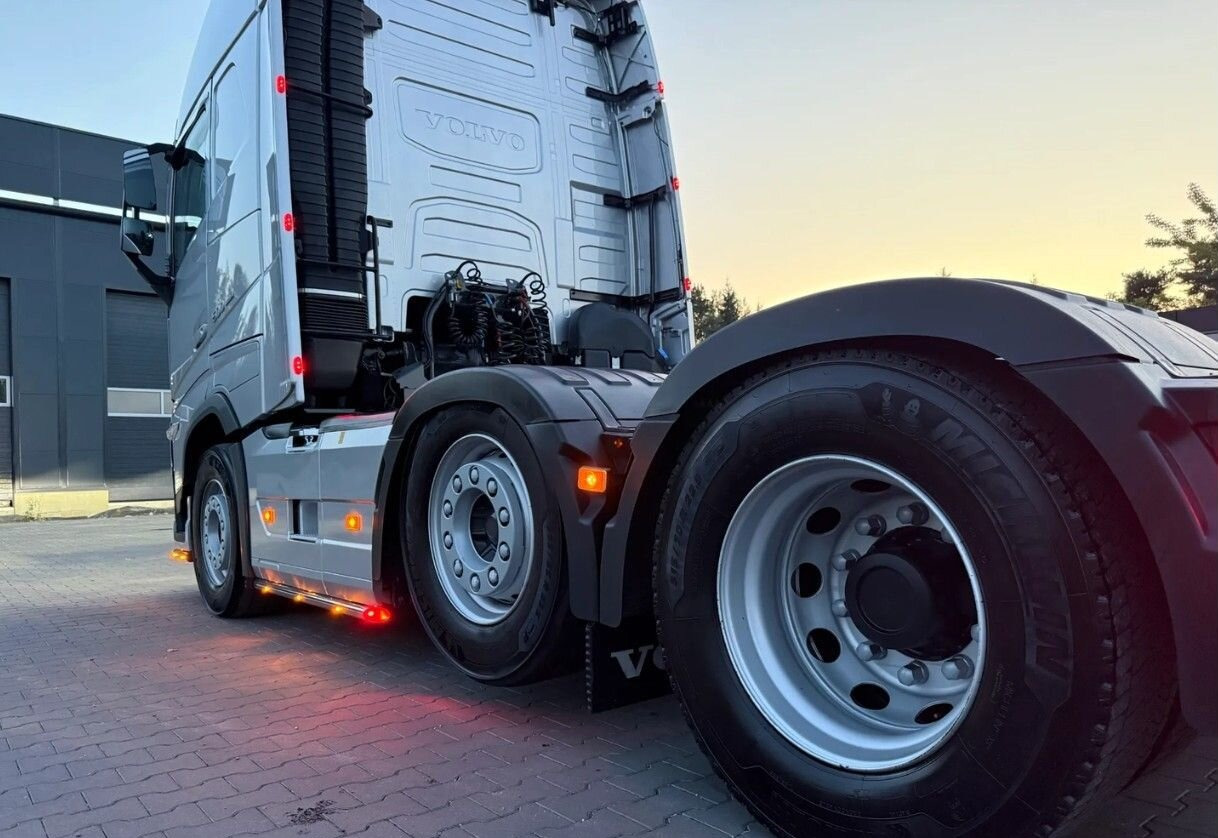 Тягач Volvo FH: фото 7