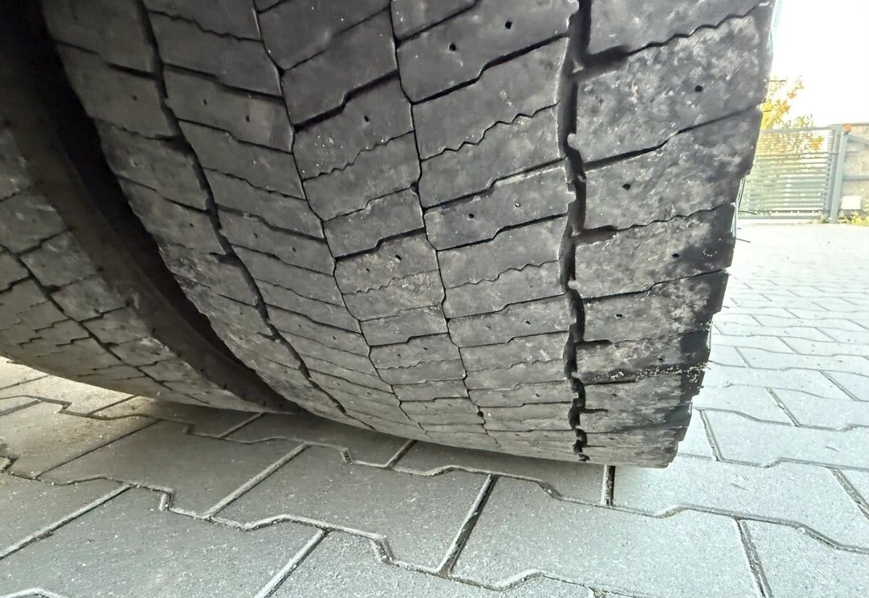 Тягач Volvo FH: фото 33