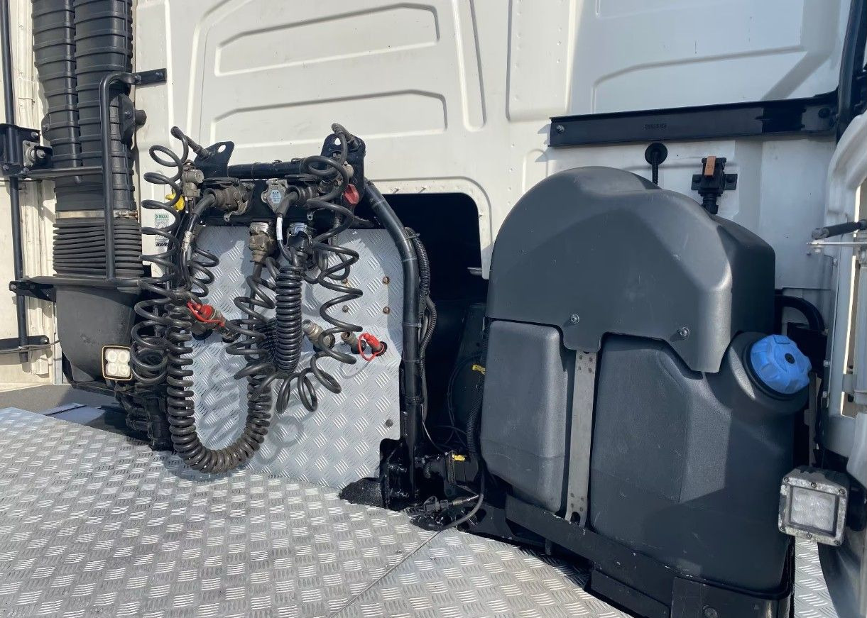 Тягач Volvo FH: фото 6