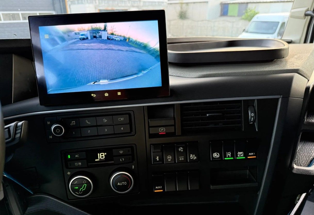 Тягач Volvo FH: фото 19