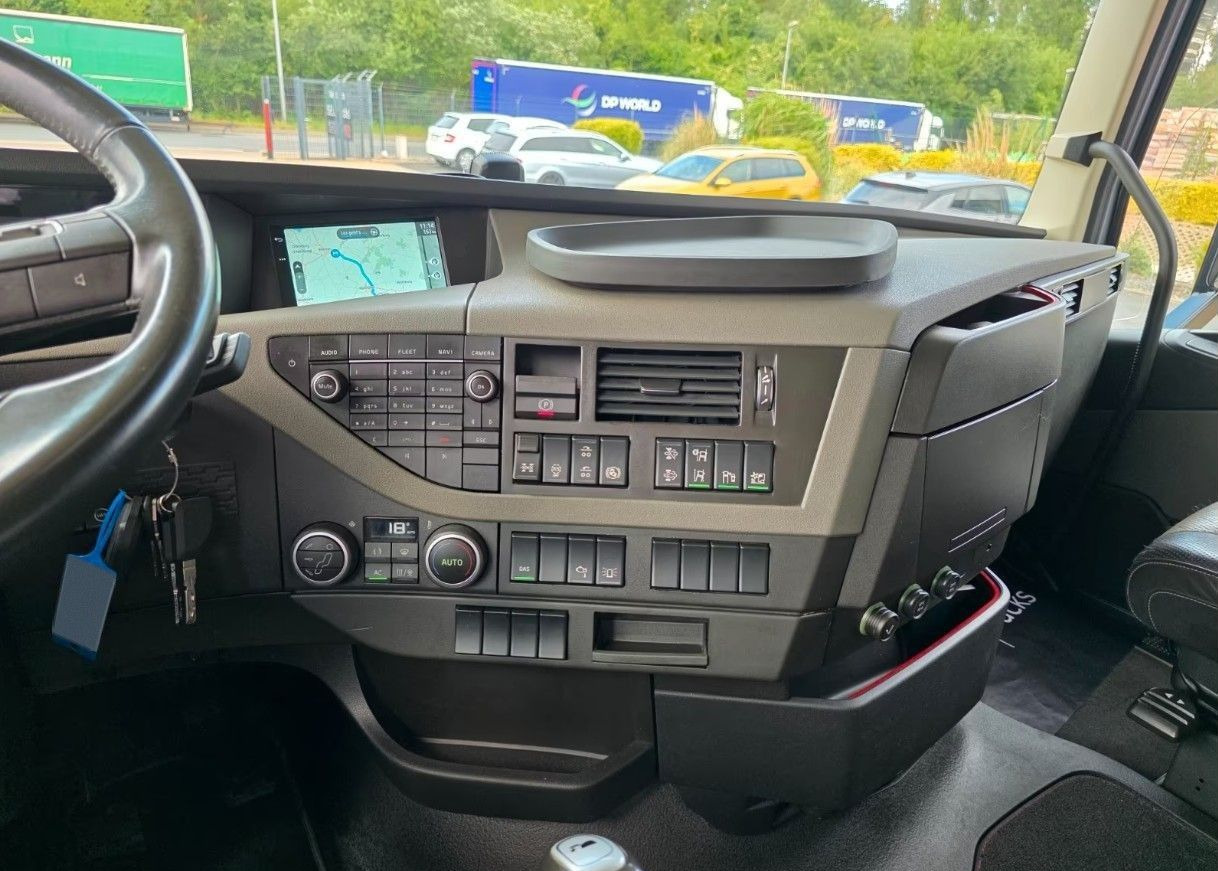 Тягач Volvo FH: фото 17