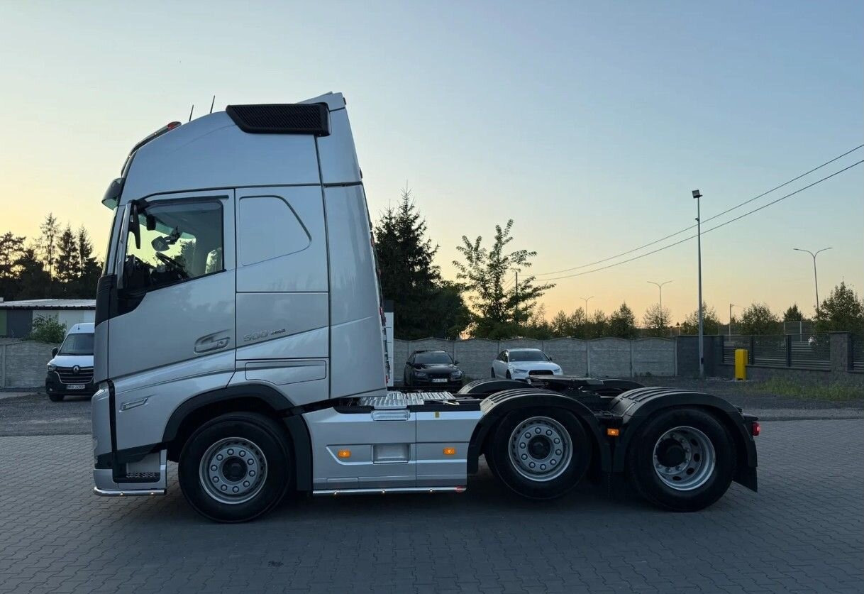 Тягач Volvo FH: фото 6