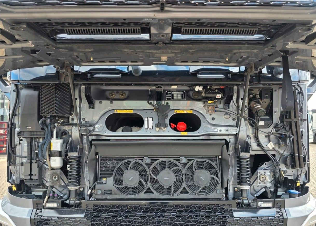 Тягач Volvo FH: фото 27