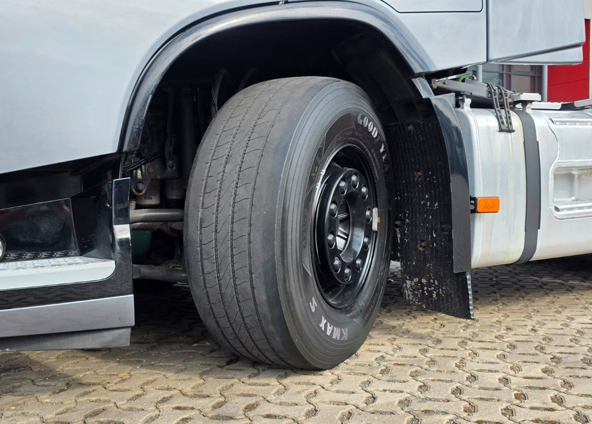 Тягач Volvo FH: фото 15