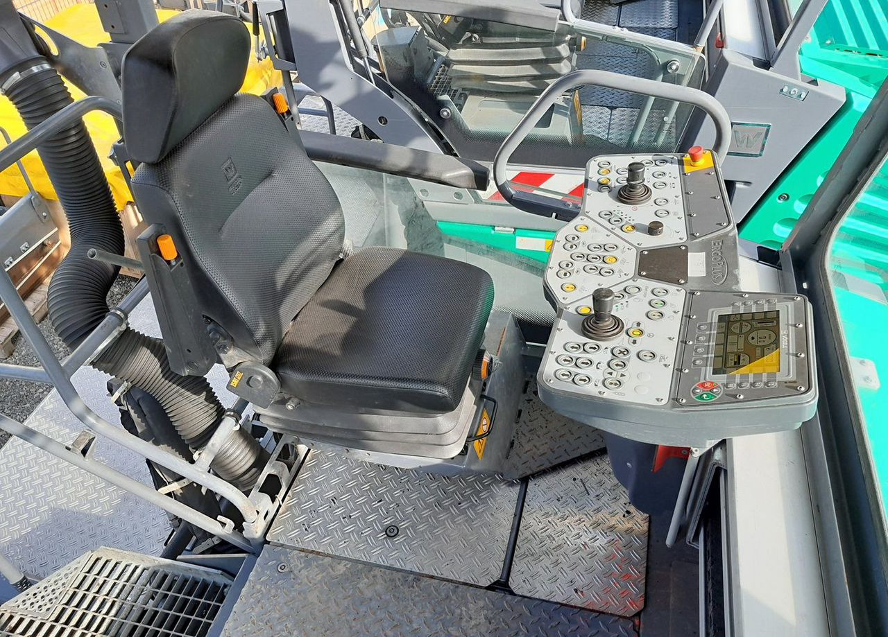 Асфальтоукладчик Vogele SUPER 1800-3i: фото 10