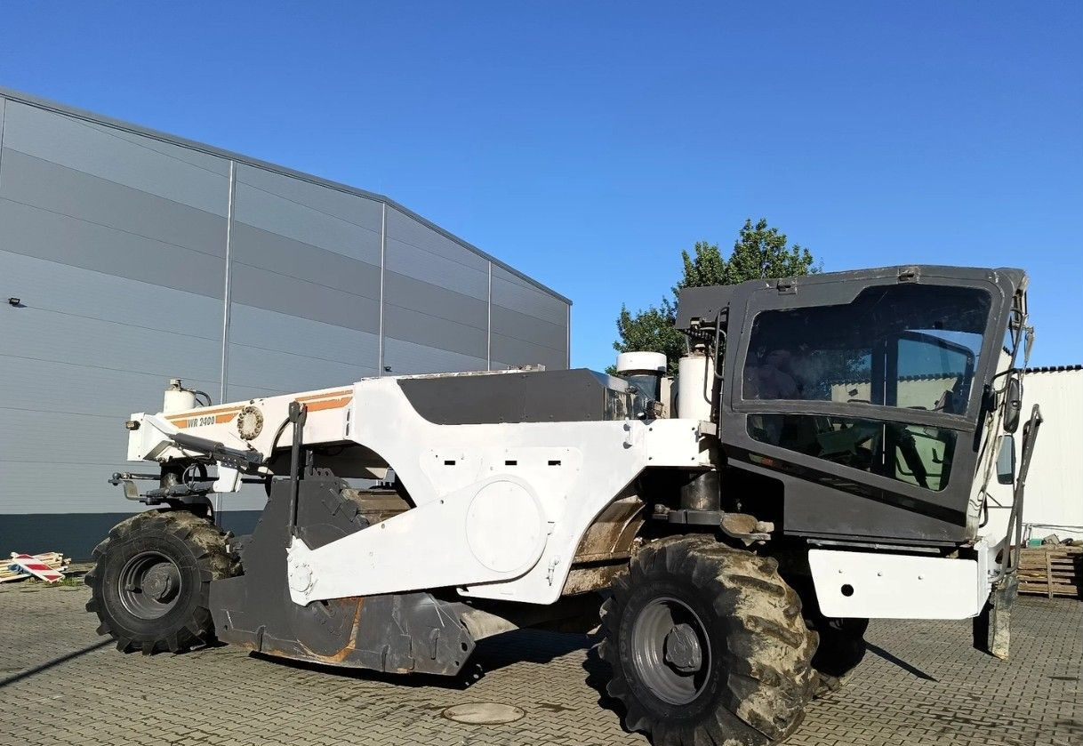 Wirtgen WR 240 - Стабилизатор грунта: фото 2 Wirtgen WR 240 - Стабилизатор грунта: фото 2