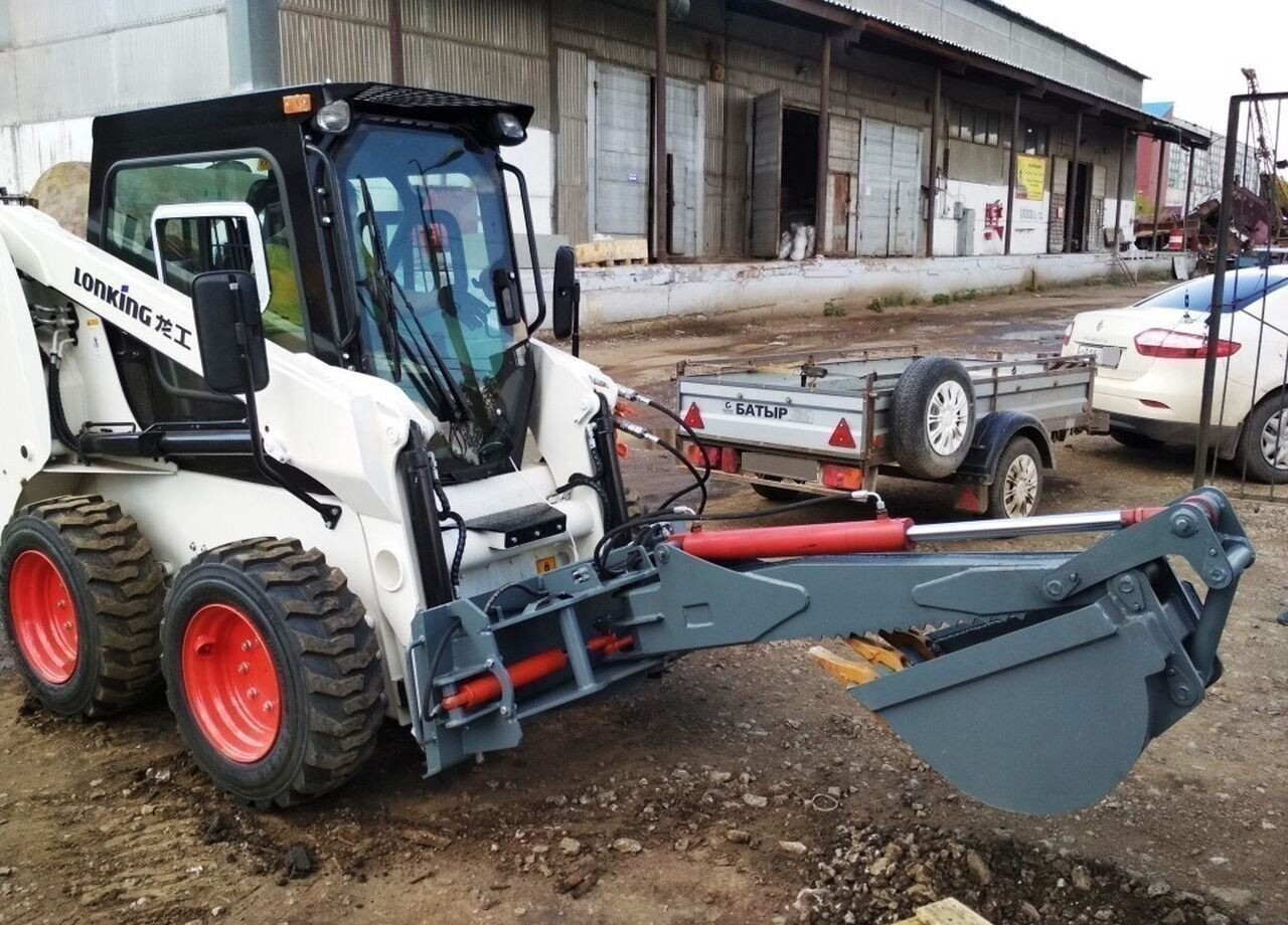 Экскаватор (обратная лопата) на мини погрузчик - Стрела для Мини-погрузчиков с бортовым поворотом: фото 1 Экскаватор (обратная лопата) на мини погрузчик - Стрела для Мини-погрузчиков с бортовым поворотом: фото 1
