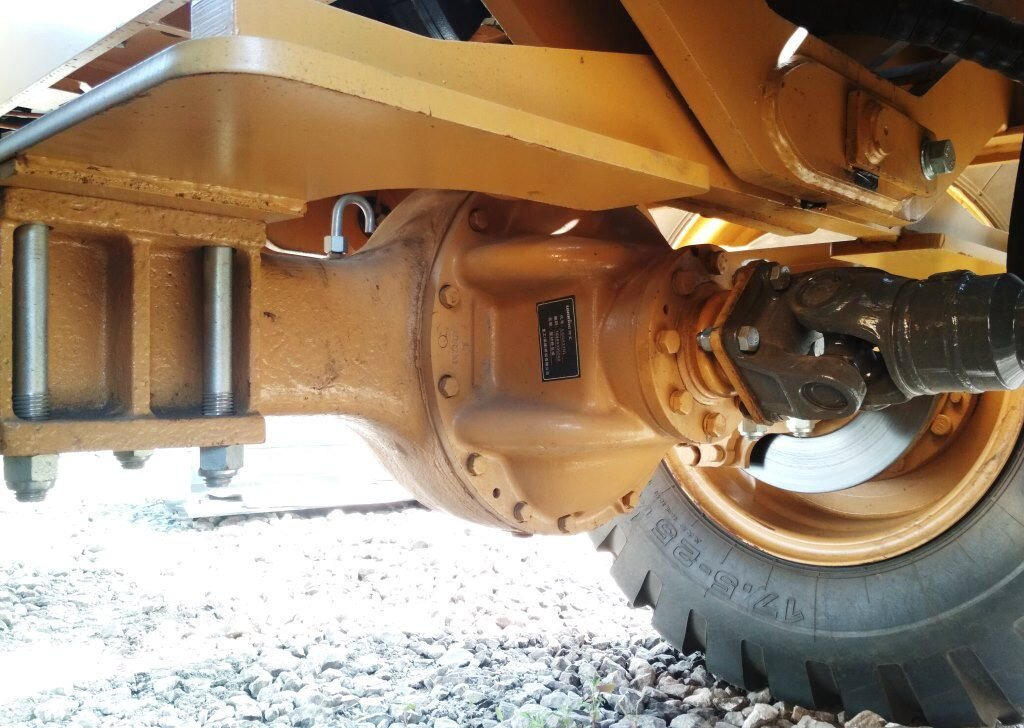 Новый Фронтальный погрузчик Фронтальный погрузчик Lonking, 3 тонны, 1,8м3: фото 12