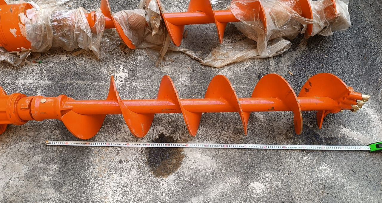 Бур для Экскаваторов-погрузчиков Гидробур (ямобур) на экскаваторы-погрузчики: фото 6