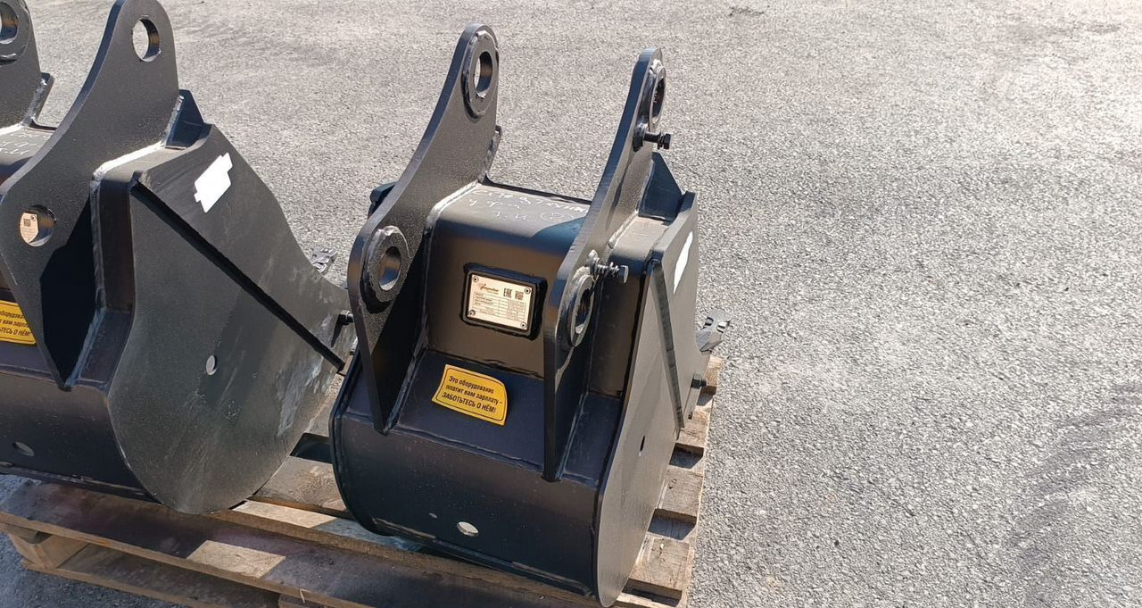 Ковш шириной 400мм (40см) на экскаватор погрузчик - Ковш для экскаватора: фото 3 Ковш шириной 400мм (40см) на экскаватор погрузчик - Ковш для экскаватора: фото 3