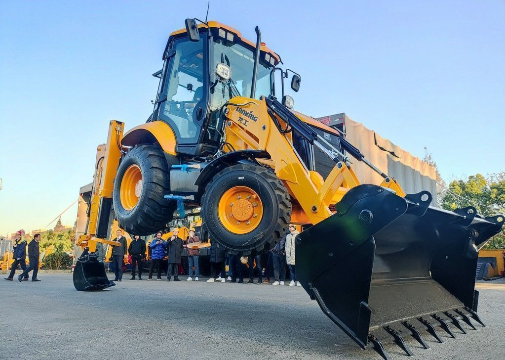 Lonking 83C - Экскаватор-погрузчик: фото 1 Lonking 83C - Экскаватор-погрузчик: фото 1