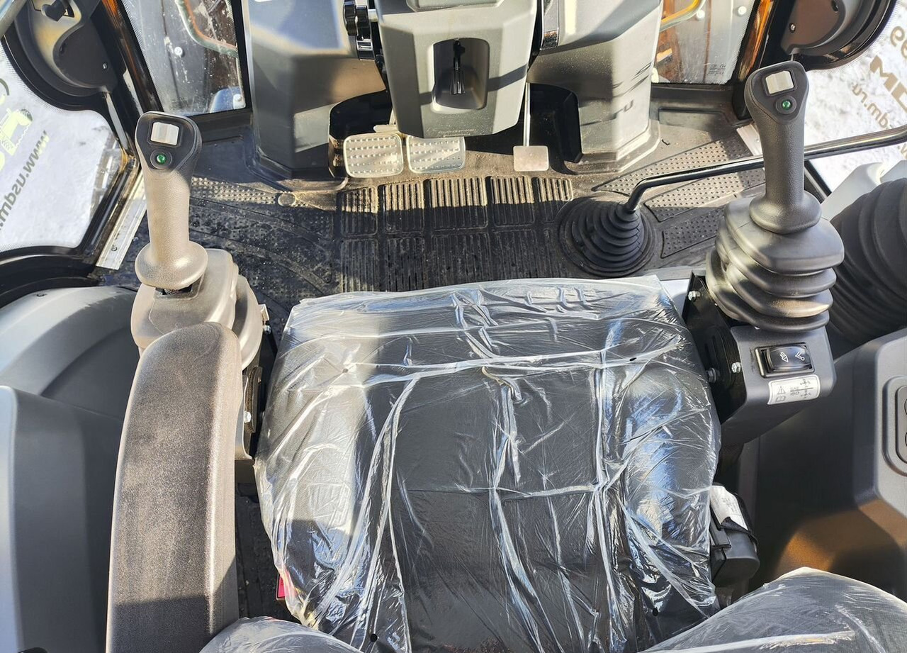 Новый Экскаватор-погрузчик Lonking 83C: фото 16