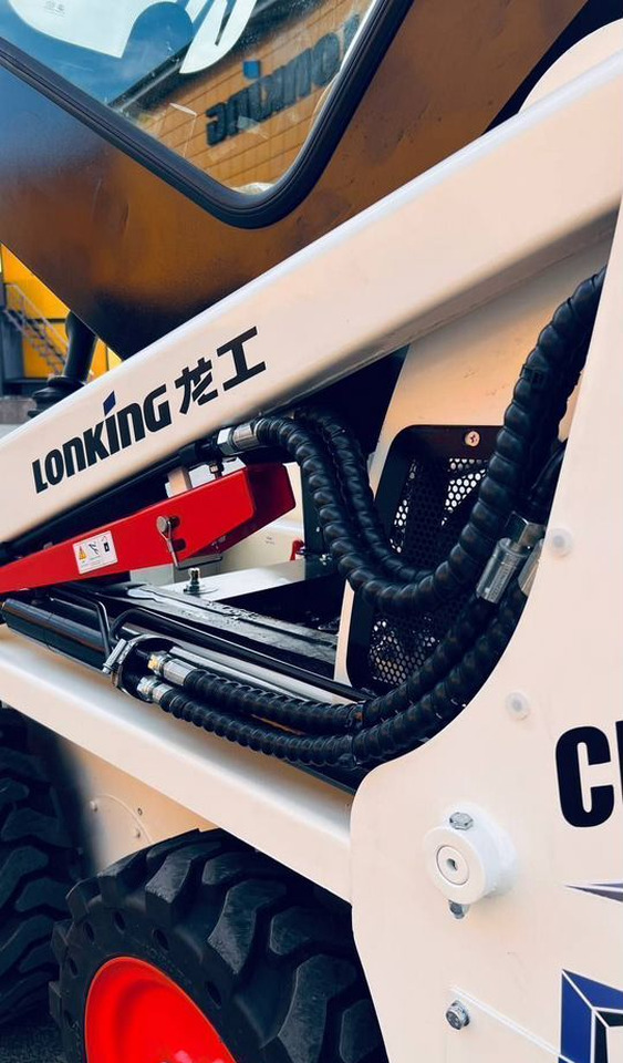 Новый Мини-погрузчик (с бортовым поворотом) Lonking CDM303: фото 15 Новый Мини-погрузчик (с бортовым поворотом) Lonking CDM303: фото 15