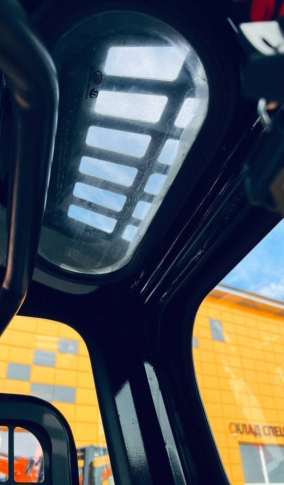 Новый Мини-погрузчик с бортовым поворотом Lonking CDM303: фото 12