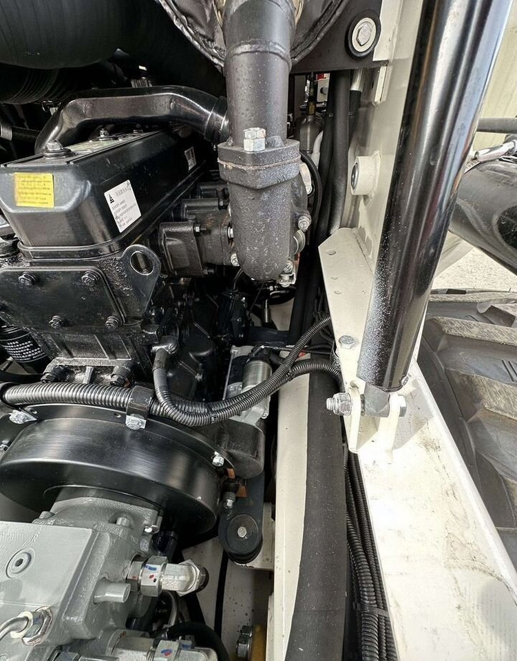 Новый Мини-погрузчик (с бортовым поворотом) Lonking CDM307: фото 17 Новый Мини-погрузчик (с бортовым поворотом) Lonking CDM307: фото 17