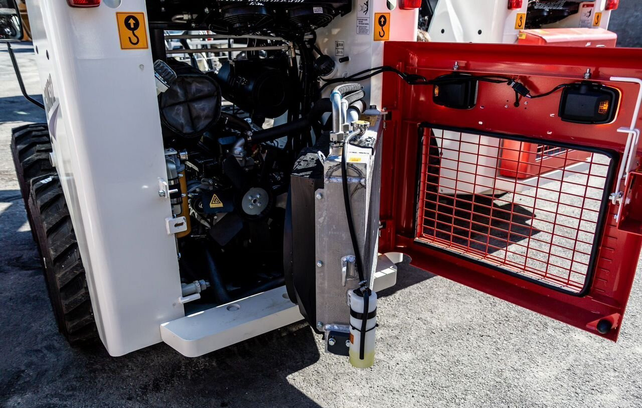 Новый Мини-погрузчик с бортовым поворотом Lonking CDM307: фото 15