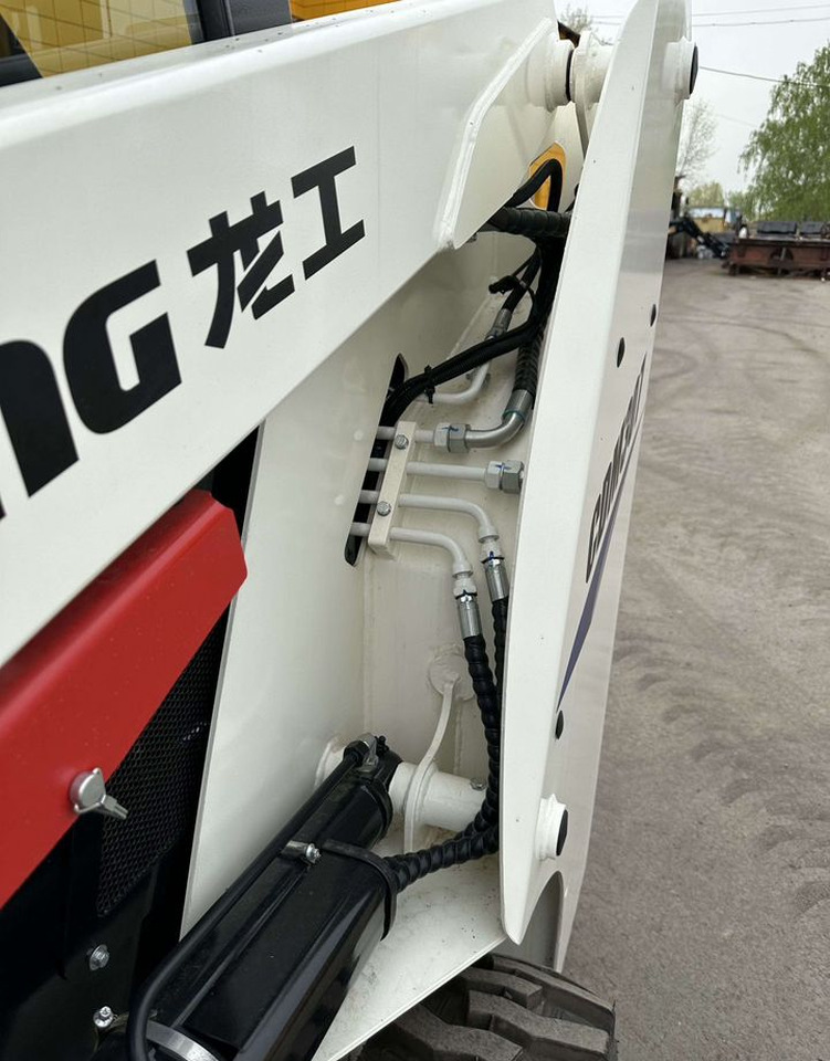 Новый Мини-погрузчик (с бортовым поворотом) Lonking CDM307: фото 11 Новый Мини-погрузчик (с бортовым поворотом) Lonking CDM307: фото 11