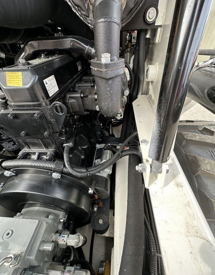 Новый Мини-погрузчик (с бортовым поворотом) Lonking CDM307: фото 19