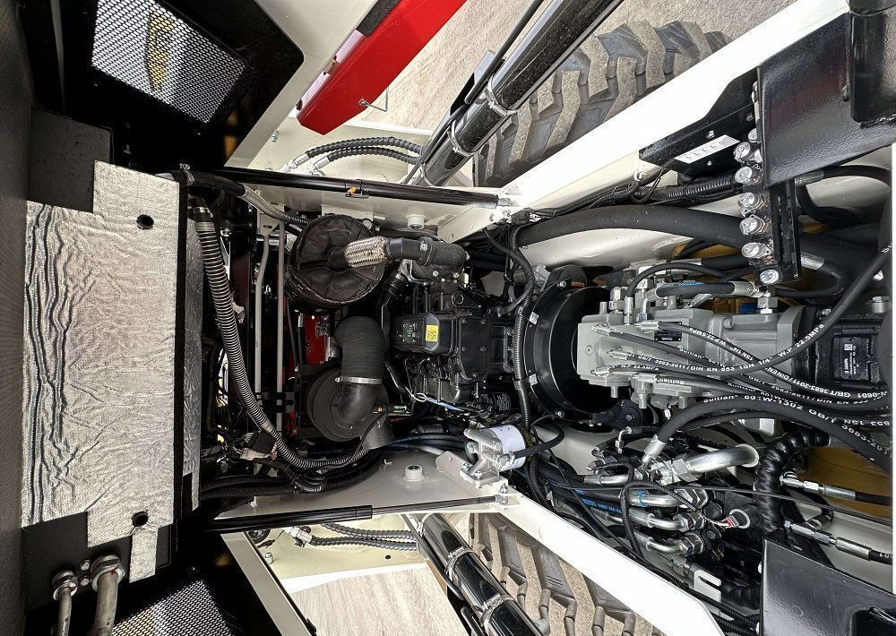 Новый Мини-погрузчик с бортовым поворотом Lonking CDM307: фото 16