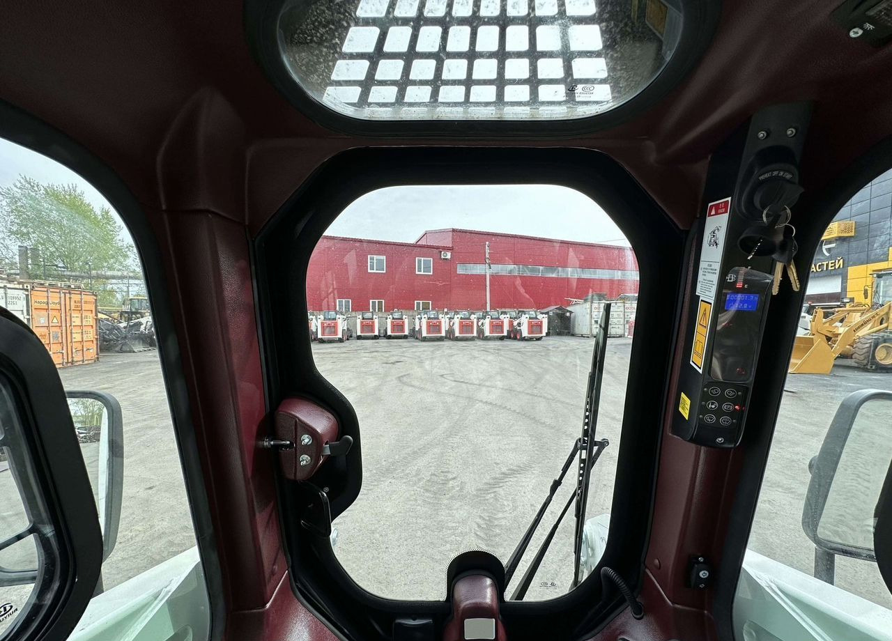 Новый Мини-погрузчик (с бортовым поворотом) Lonking CDM307: фото 10 Новый Мини-погрузчик (с бортовым поворотом) Lonking CDM307: фото 10