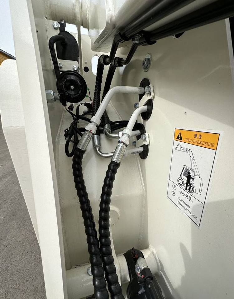 Новый Мини-погрузчик (с бортовым поворотом) Lonking CDM307: фото 19