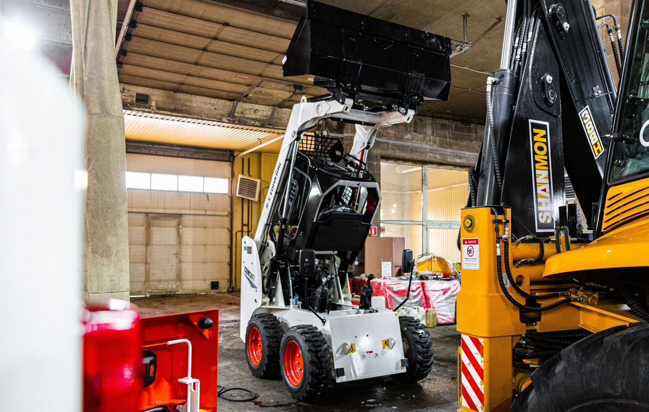 Новый Мини-погрузчик с бортовым поворотом Lonking CDM307: фото 16