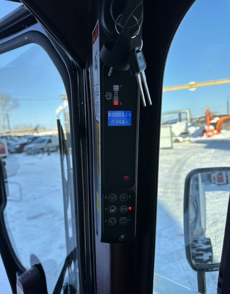 Новый Мини-погрузчик с бортовым поворотом Lonking CDM308: фото 10